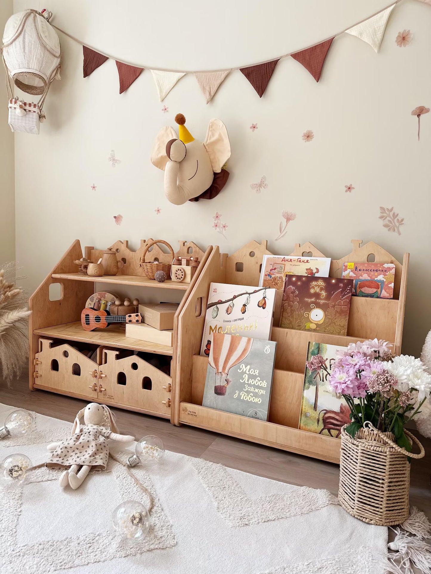 Montessori-Bücherregal und Spielzeugaufbewahrung – Holzmöbel fürs Kinderzimmer