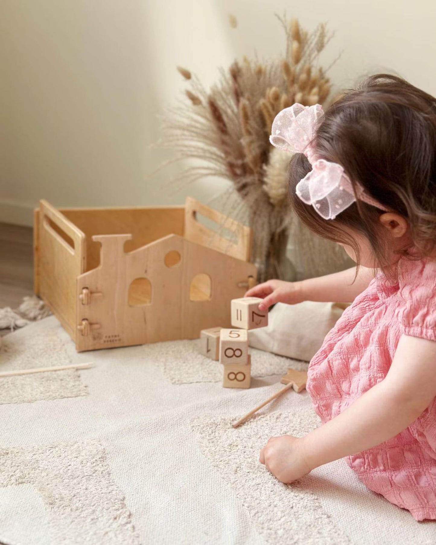 Montessori-Bücherregal und Spielzeugaufbewahrung – Holzmöbel fürs Kinderzimmer