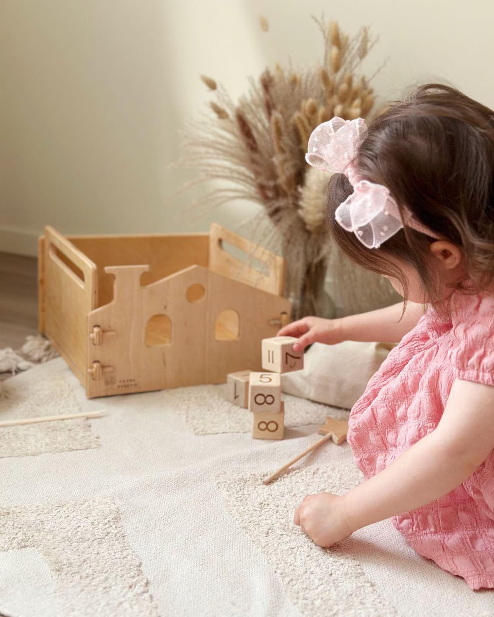 Montessori-Bücherregal und Spielzeugaufbewahrung – Holzmöbel fürs Kinderzimmer